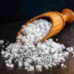 吃盐太多不仅伤肾高血压,还会伤害大脑