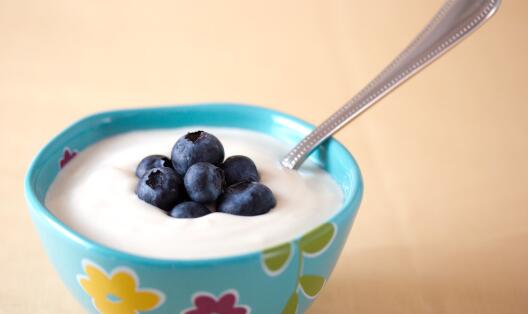 酸奶的功效与作用_酸奶的食用方法和禁忌